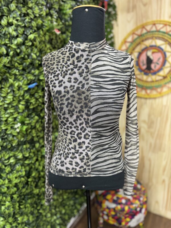Blusa Manga Longa Onça Zebra Animal Print (desapego)