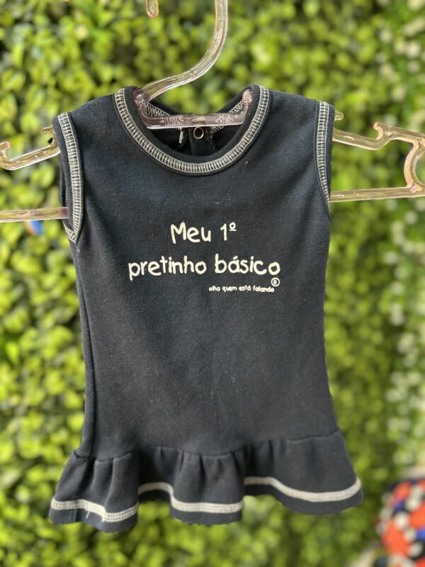 Vestido Infantil  Pretinho Básico (desapego)
