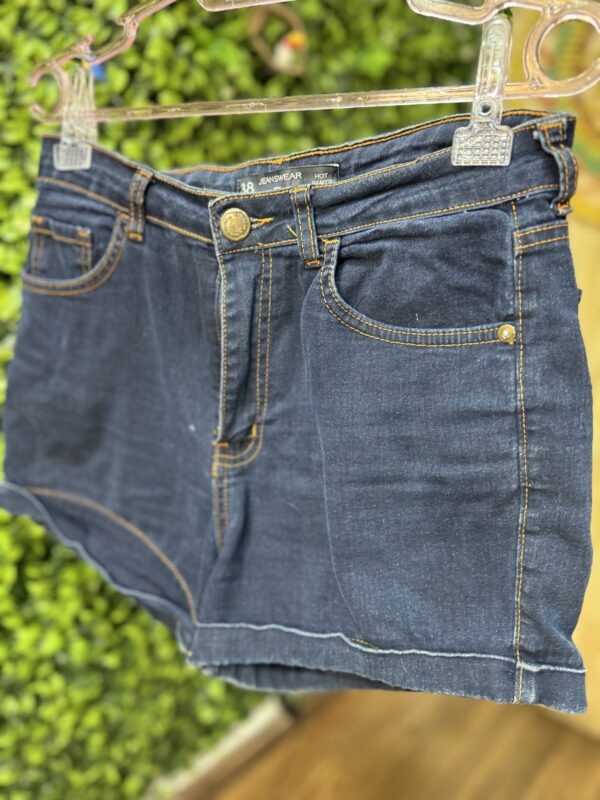 Short Jeans Escuro (desapego)