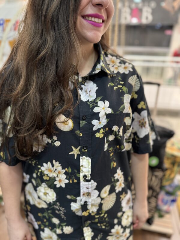 Blusa De Botão Farm Floral Preta (desapego) - Image 2