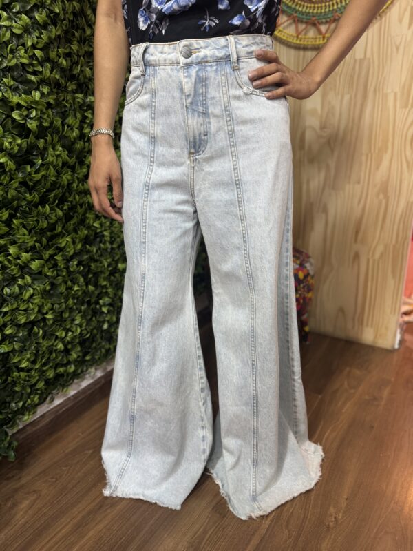 Calça Jeans Clara pantalona Larga Peahi (desapego) - Image 2