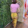 Calça Jogger Farm Estampa Lenço Abacaxi Amarela (desapego) - Image 3