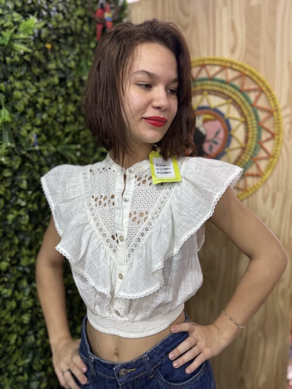 Camisa  Cropped Farm Branco Bordado (novo)