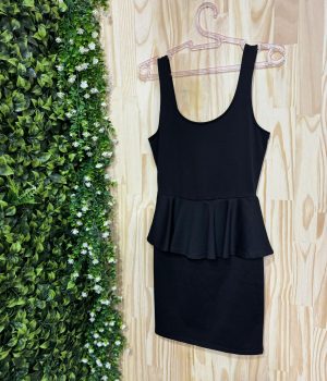 Vestido MOB babado preto desapego